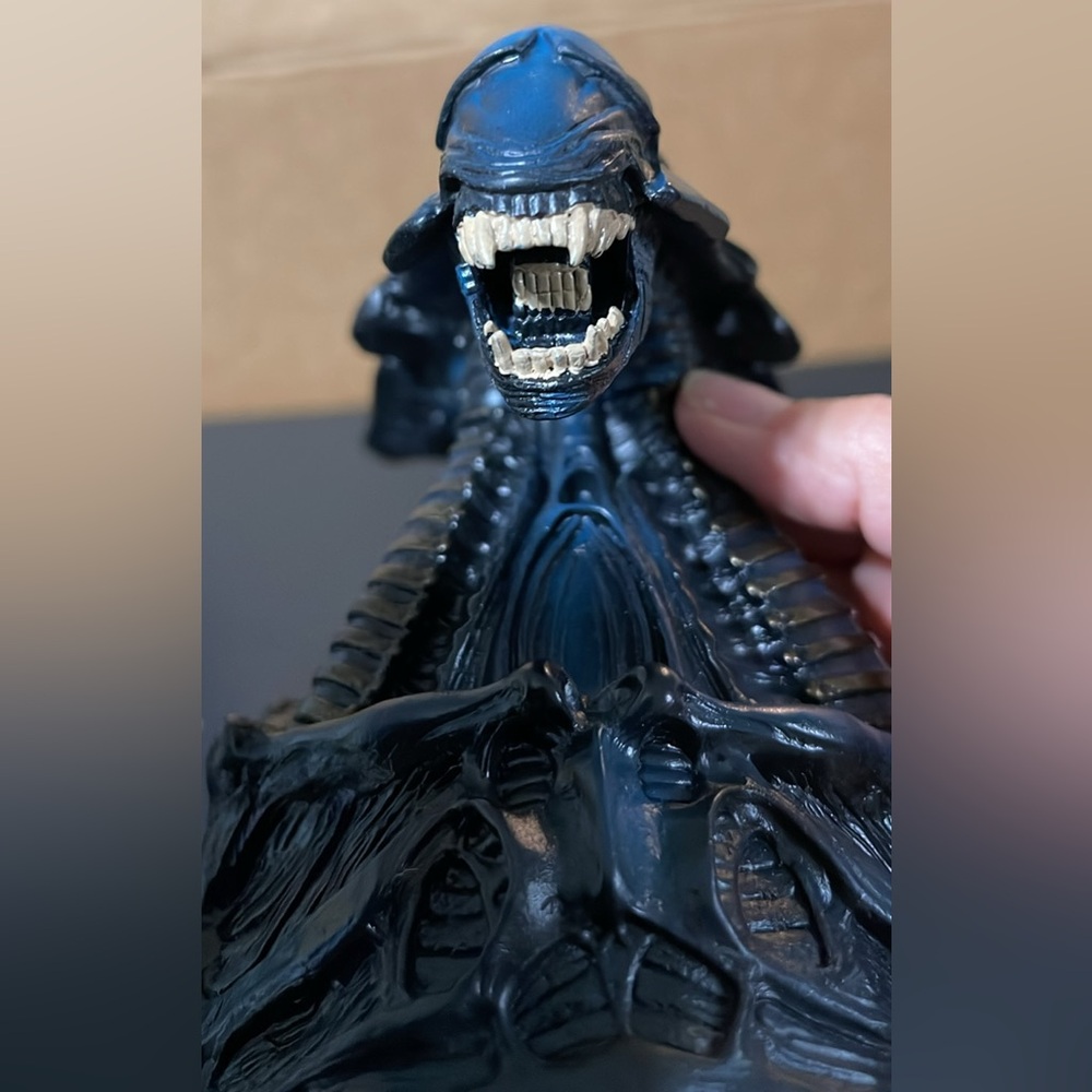 Alien Xenomorph bust Bank- Midnight Blue and Black
